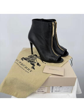 Women's Burberry Brooksmead Leather Peep Toe Stilletto in Black 38/8